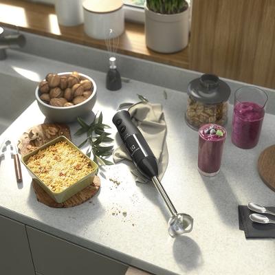 Mixer 3 em 1 Electrolux Cinza 600W com Haste em Inox e Tecnologia TruFlow (EIB20)