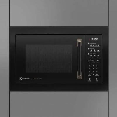 Micro-ondas de Embutir Electrolux 34L Preto com Grill Pro Series (MV43T)