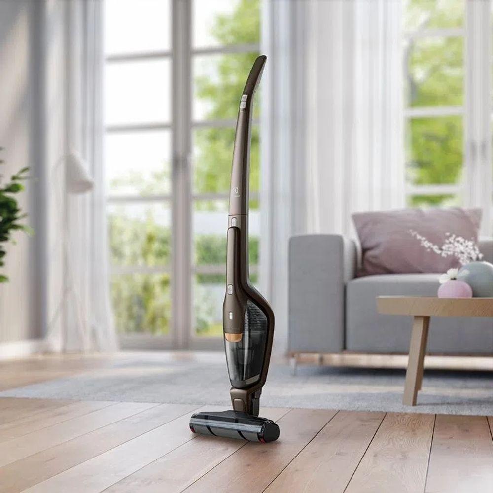 Aspirador de Pó Vertical Sem Fio Electrolux Ergorapido 2 em 1 Pisos Frios até 45 min Bronze (ERG27) - 7