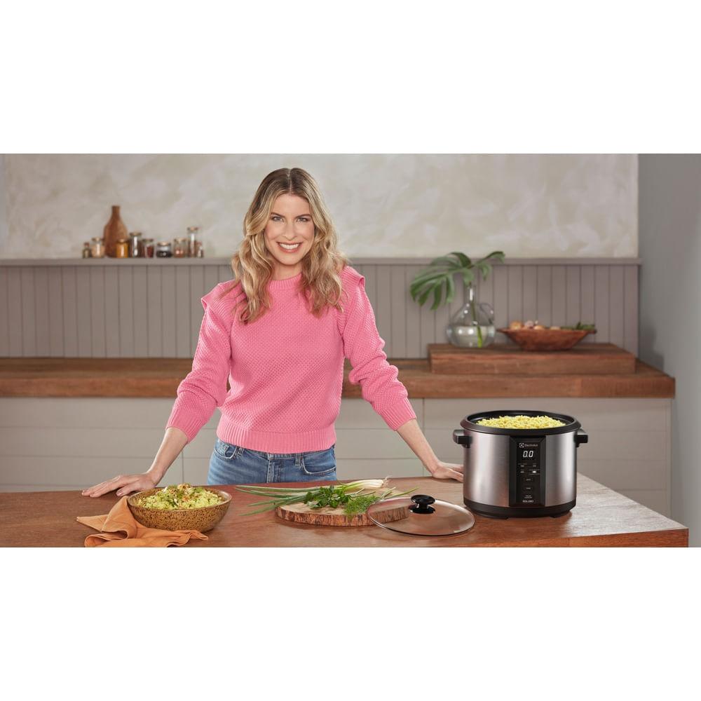 Panela Elétrica Electrolux por Rita Lobo 1,8L Preta Experience Digital (ECC20) - 8