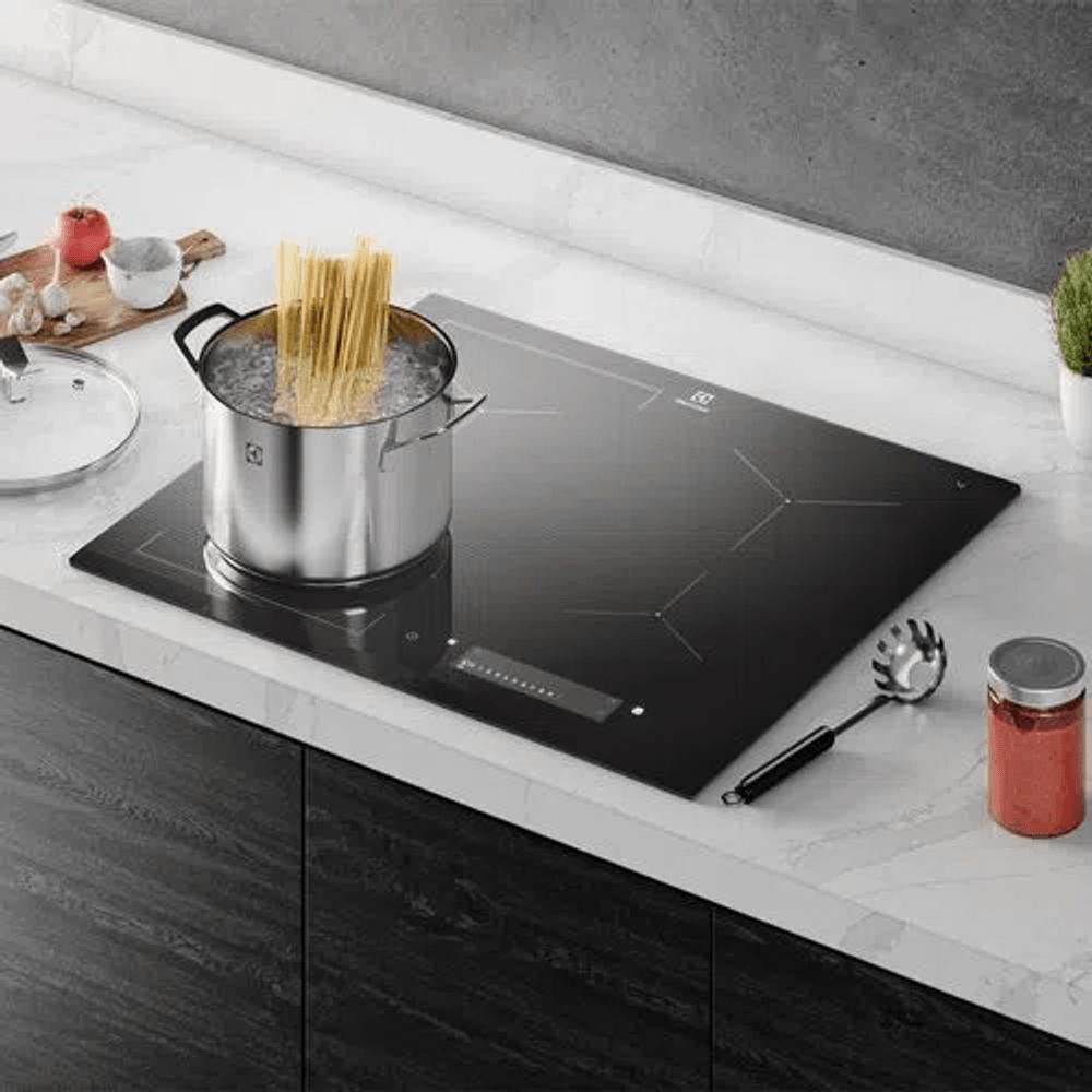 Cooktop 4 Bocas de Indução Electrolux Expert com Sense Fry e Timer (IE6SF) - 9