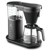 Cafeteira Elétrica Electrolux Automática 31 Xicaras Expert com Tecnologia PerfectSense Preta (CMP70) - 1