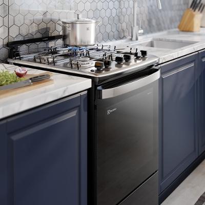 Fogão 4 bocas Electrolux Preto Experience com Mesa Inox, Timer e Tripla Chama (FE4TP)