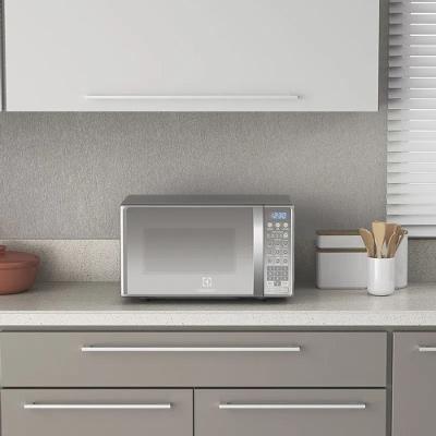 Micro-ondas Electrolux 20L cor Inox Espelhado com Função Tira Odor (MT30S)