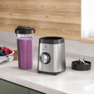 Garrafa de Plástico Electrolux Coqueteleira Shaker 600ml Sport Blender