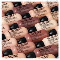 Base MAC Face and Body Natural Radiance Tons Escuros - 6