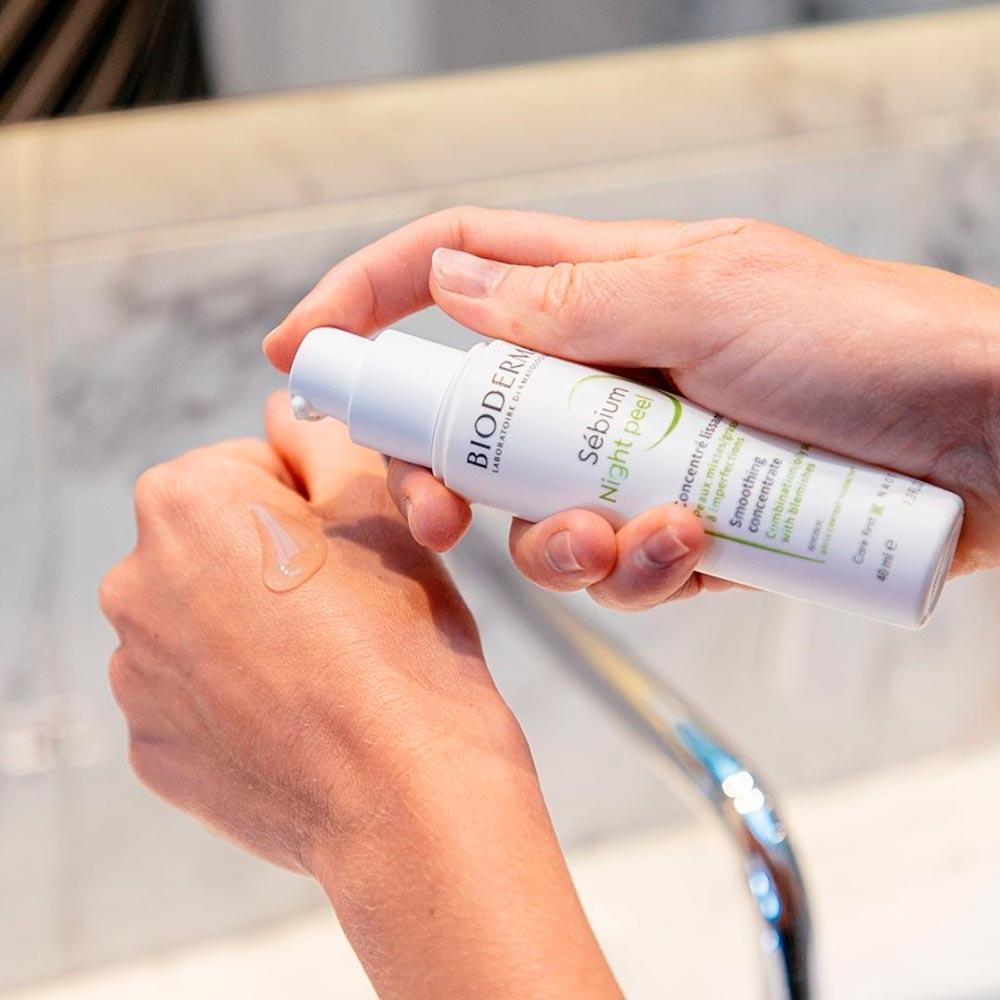 Sérum Facial Concentrado Renovador para Peles Oleosas e Acneicas Bioderma Sebium Night Peel - 4