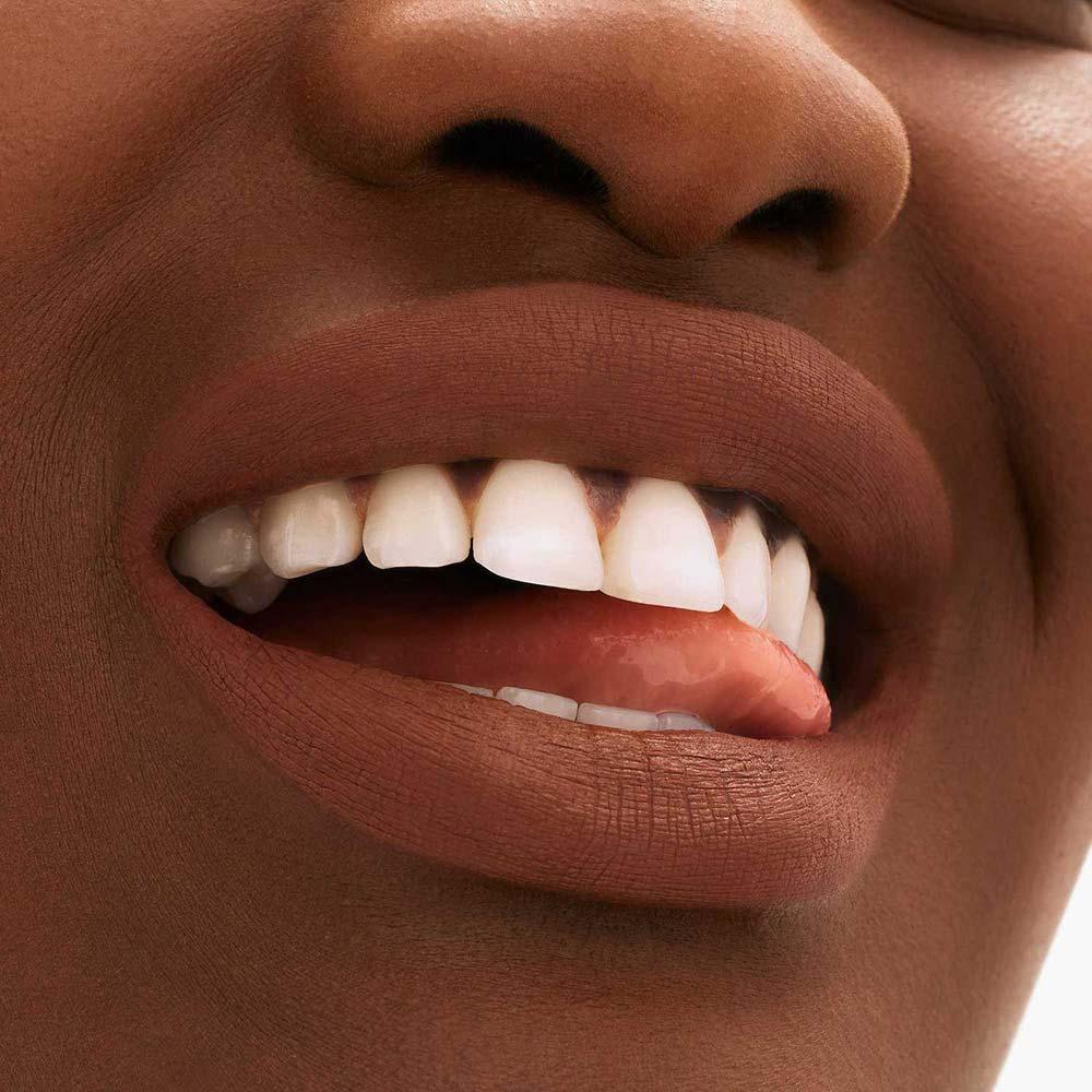 Batom Matte MAC Locked Kiss - 5