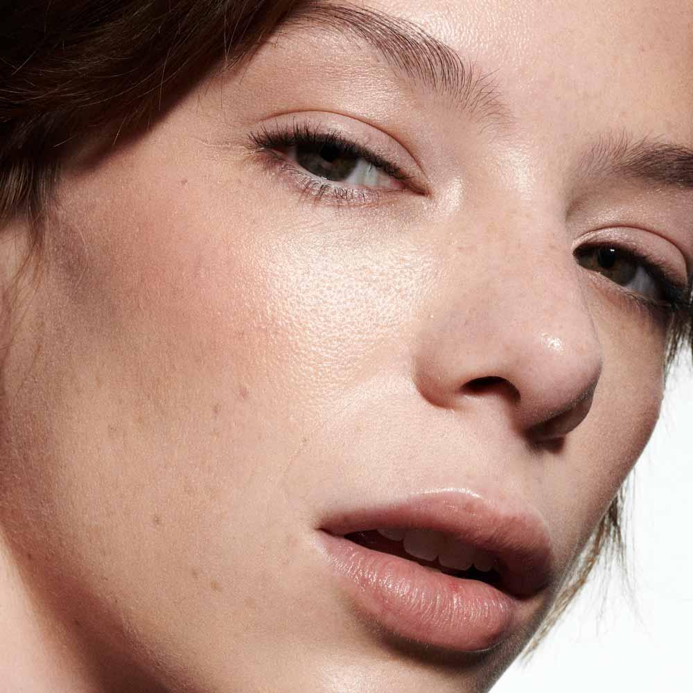 Blush Líquido MAC Strobe Dewy 4,3ml - 6