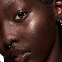 Blush Líquido MAC Strobe Dewy 4,3ml - 7