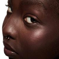 Blush Líquido MAC Strobe Dewy 4,3ml - 7