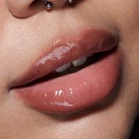 Gloss Labial Hidratante MAC Lipglass Air Non-Sticky 5ml