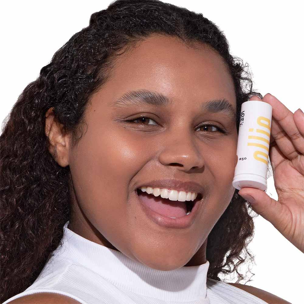 Protetor Solar Facial em Bastão Com Cor Ollie FPS 95 - 4