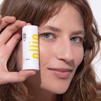 Protetor Solar Facial em Bastão Com Cor Ollie FPS 95