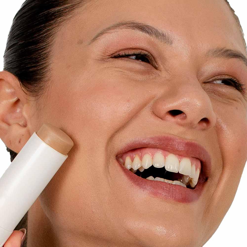 Protetor Solar Facial em Bastão Com Cor Ollie FPS 95 - 4