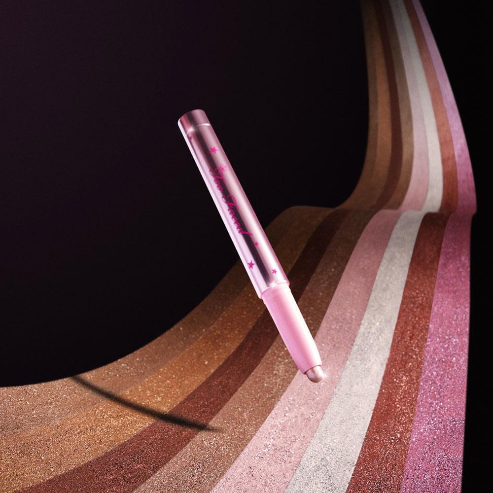 Sombra Cremosa em Bastão Too Faced Quickie Queen 1.5g - 8