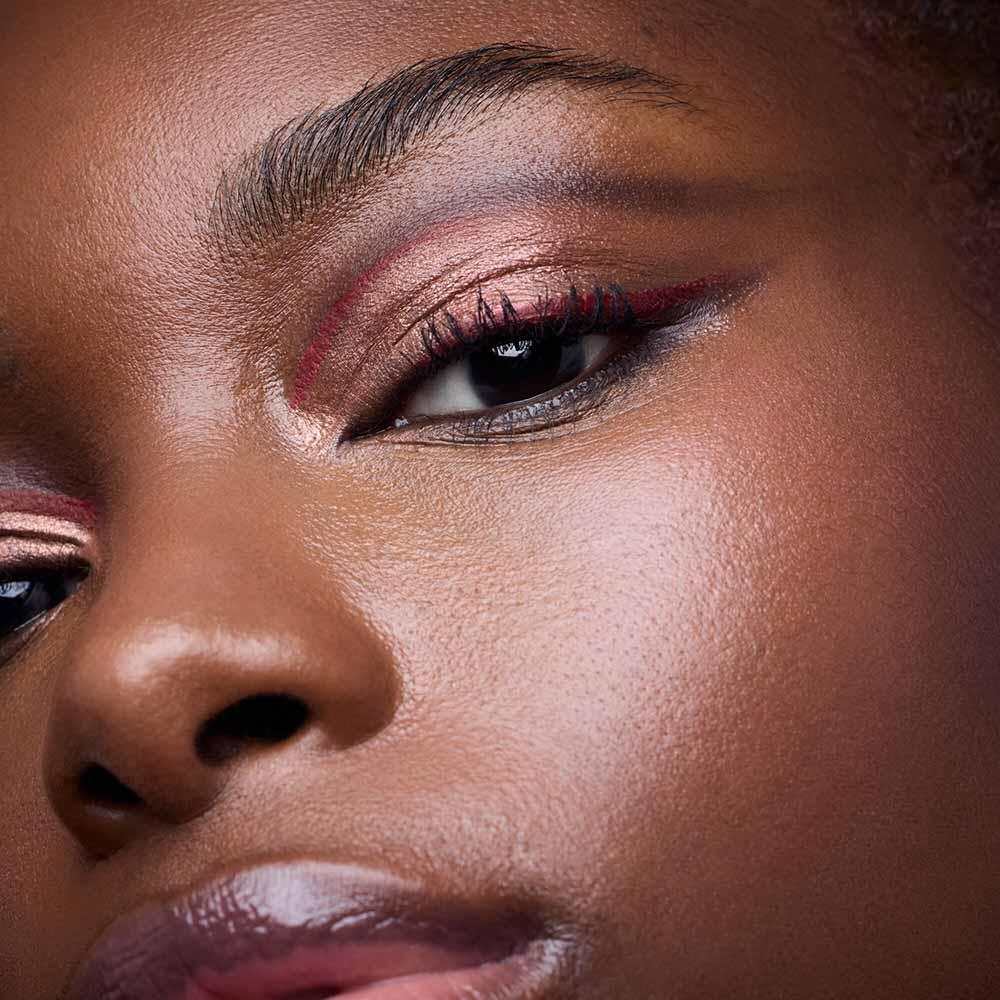 Paleta de Sombras Catrice Mulher Maravilha 15,5g - 5