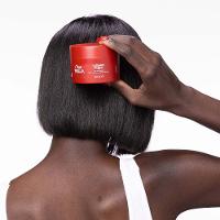 Wella Professionals Ultimate Repair Máscara - 8