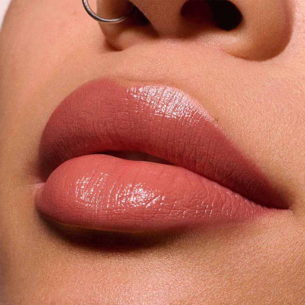 MAC Lip Holiday Kit - Batom M·A·CXIMAL + Batom Powder Kiss + Lipglass Air Non-Sticky + Gloss Plumping - 5