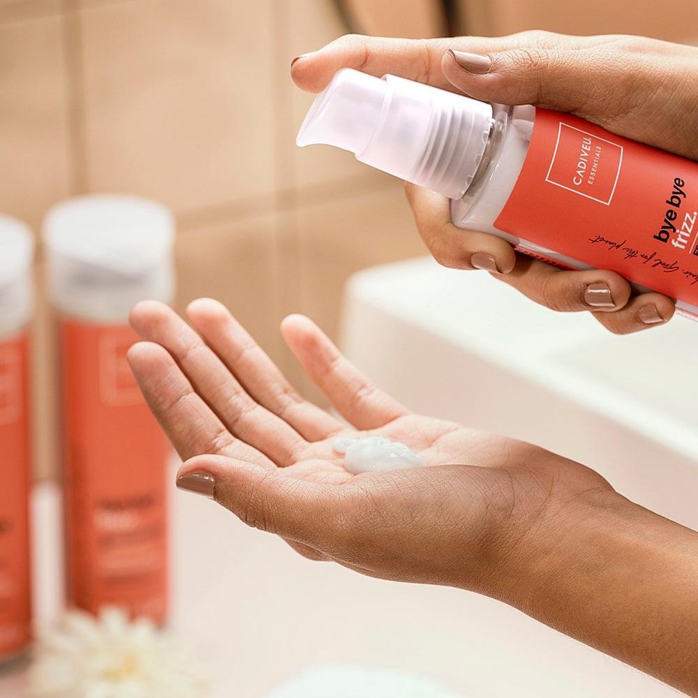 Kit Cadiveu Professional Bye Bye Frizz  Shampoo e Leave-in (2 produtos) - 2