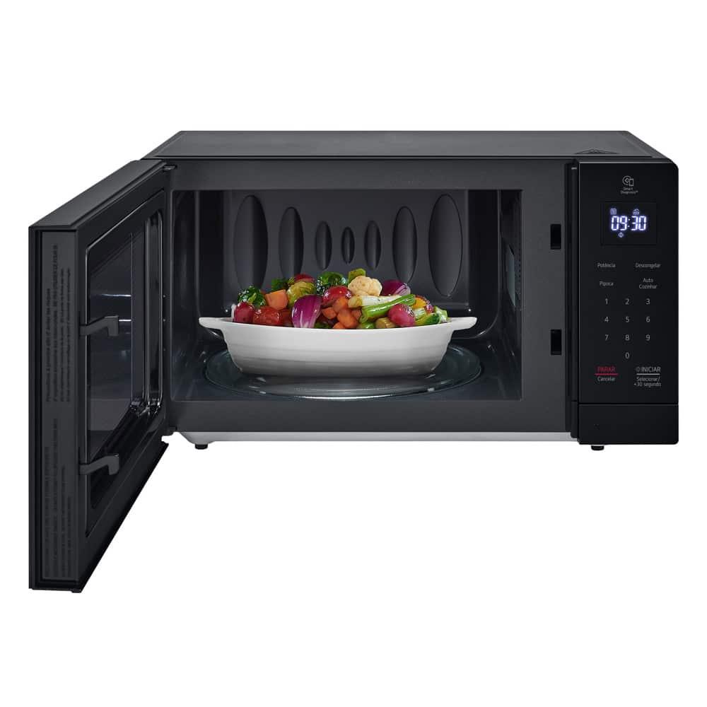 Forno de Micro-ondas LG NeoChef MS3033D com Função limpa fácil e Receitas Pré-programadas - 30 litros - 3