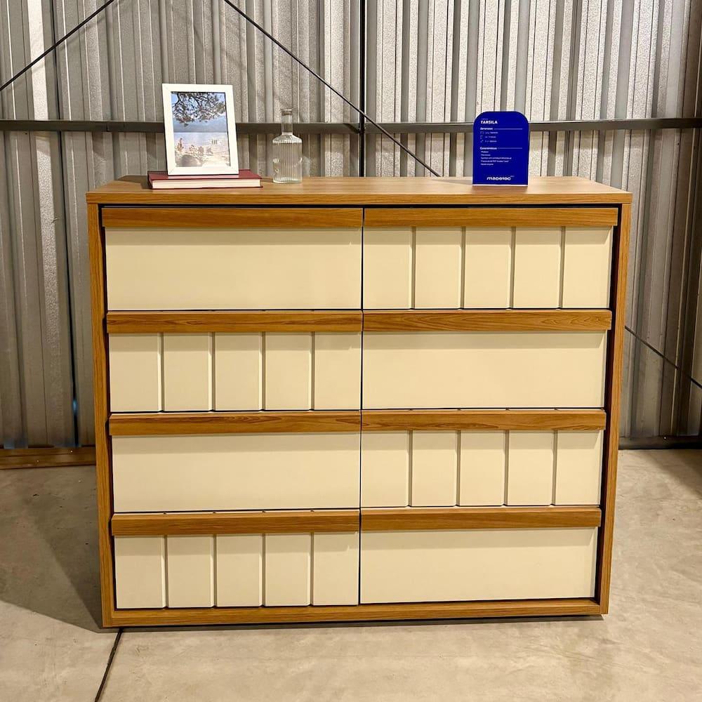 Cômoda 8 Gavetas Madetec Tarsila Corrediça Telescópica Ripado Angular Design Moderno - 18