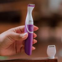 Aparador de Pelos Elétrico Philips Bikini Genie BRT383/15 - 9