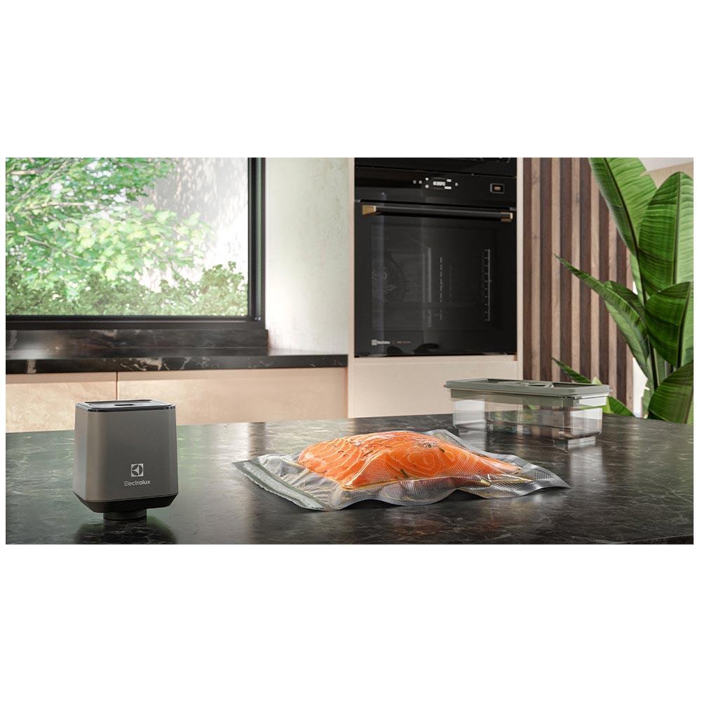 Forno Elétrico de Embutir Electrolux Expert Pro Series com 80 Litros, Grill e Painel Touch Preto - OE9XB - 7