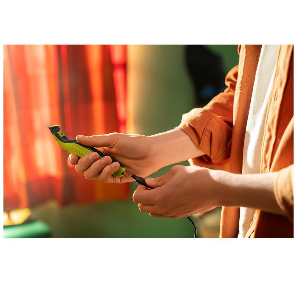 Aparador e raspador OneBlade com 3 pentes, à prova dágua - QP2724/10 Philips - 3