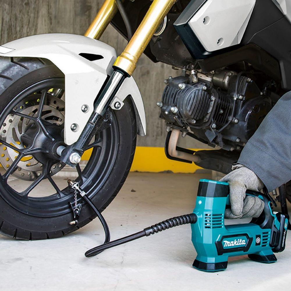 Compressor de Ar Portátil CXT PSI Display Digital Sem Bateria Sem Carregador MP100DZ Makita - 4