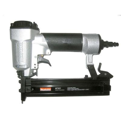Pinador Pneumático 10 à 30Mm Capacidade 100PÇS AF301 Makita