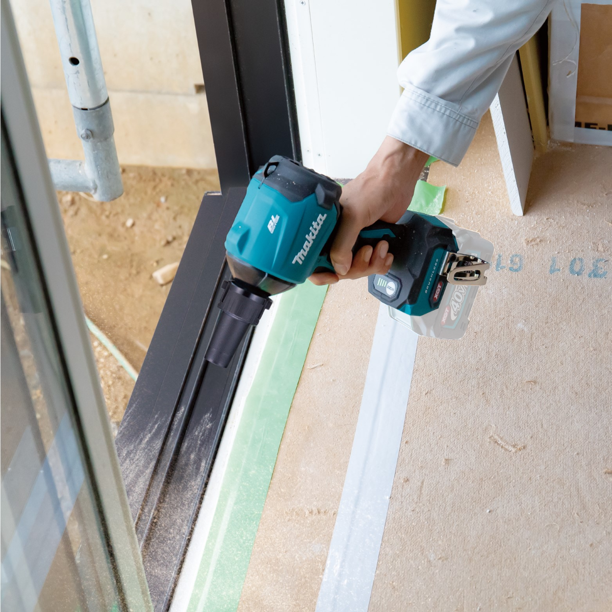 Soprador Inflador Colchão Piscina Balão Boia Sem Fio 40V Max Com Bocais Iluminação AS001GZ Makita - 10