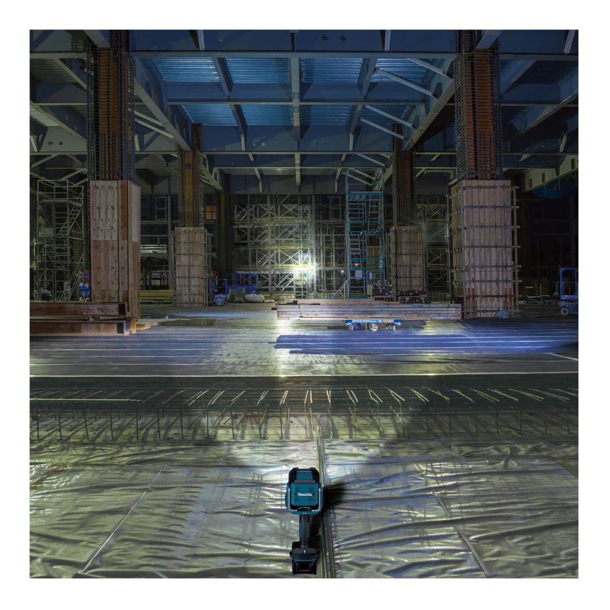 Lanterna Led Xgt 40V 1250 Lumens Sem Bateria Sem Carregador ML007G Makita - 5