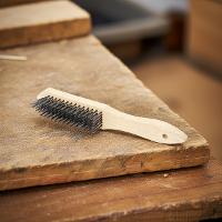 Escova Manual Aço 6 x 15 cm Cabo Madeira Tradestar - 5