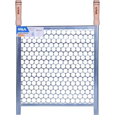 Grelha Moeda 40x40cm Kala Aço Galvanizado Cabo Madeira