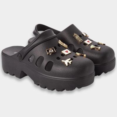 Babuche Moleca Salto Tratorado Pin Feminina - Preto