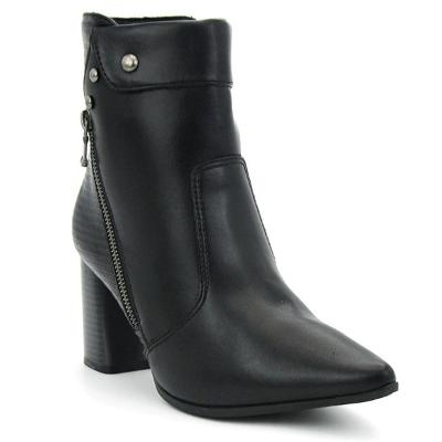 Bota Ramarim Cano Curto Tachas Feminina - Preto