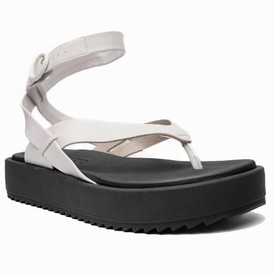 Rasteira Moleca Flatform Feminina - Preto e Branco