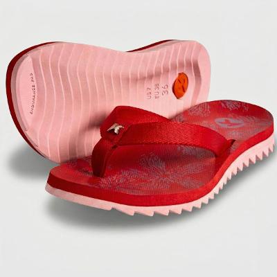 Chinelo Kenner Kyra Slim Estampada Feminino - Vermelho