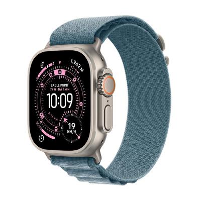 Apple Watch Ultra 3 GPS + Cellular - Caixa natural de titânio – 49 mm - Pulseira loop Alpina azul-clara – M
