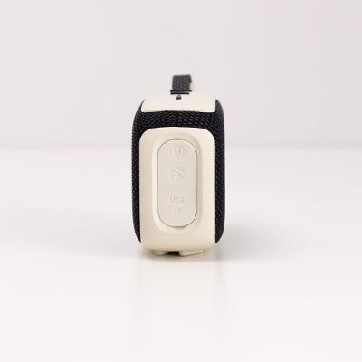 Caixa de Som Portátil Com Alça Off White