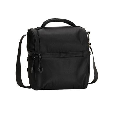 Bolsa Térmica Básica Preta Puxadores