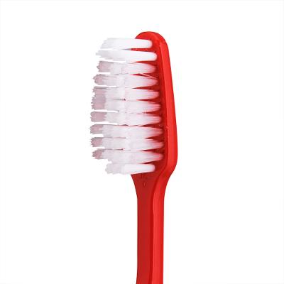 Escova de Dente REACH Johnson’s Ultra Clean Grande 40 Média