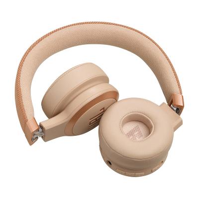 Fone de Ouvido Bluetooth JBL Live 670 com cancelamento de ruído Bege
