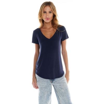 Camiseta Decote V Malha Basic Tees