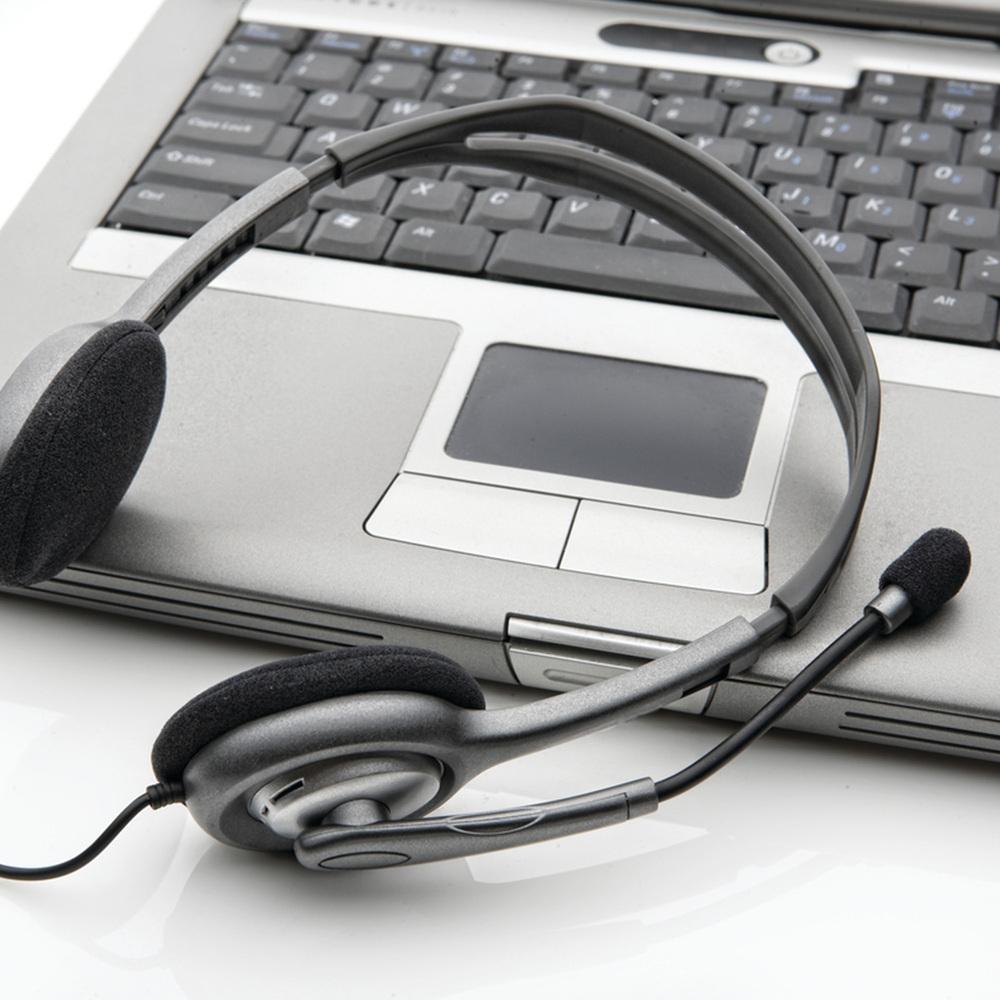 Headset com fio Logitech H111 com Microfone com Redução de Ruído e Conexão 3,5mm - 981-000612 - 2