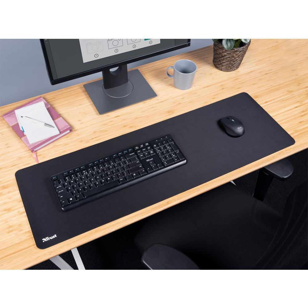 Mousepad Trust XXL (930x300mm), Superfície Otimizada, Antiderrapante, Preto - 24194 - 2