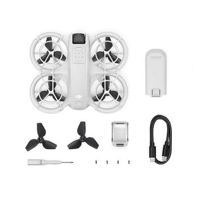 Drone DJI Neo Fly More Combo BR, 4K, Compacto, Rastreamento com IA, Estabilizador, 6 Modos de Gravação, Cinza - DJI051