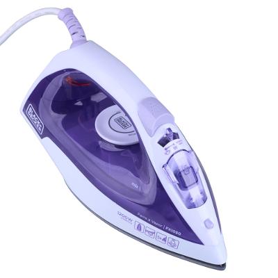 Ferro de Passar Vapor Spray 1200W Black & Decker FX1050 com Base Antiaderente Roxo e Branco 220V