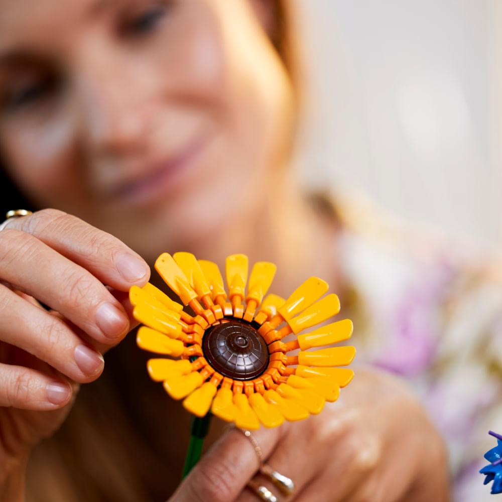 LEGO® Icons - Buquê de Flores Silvestres - 3
